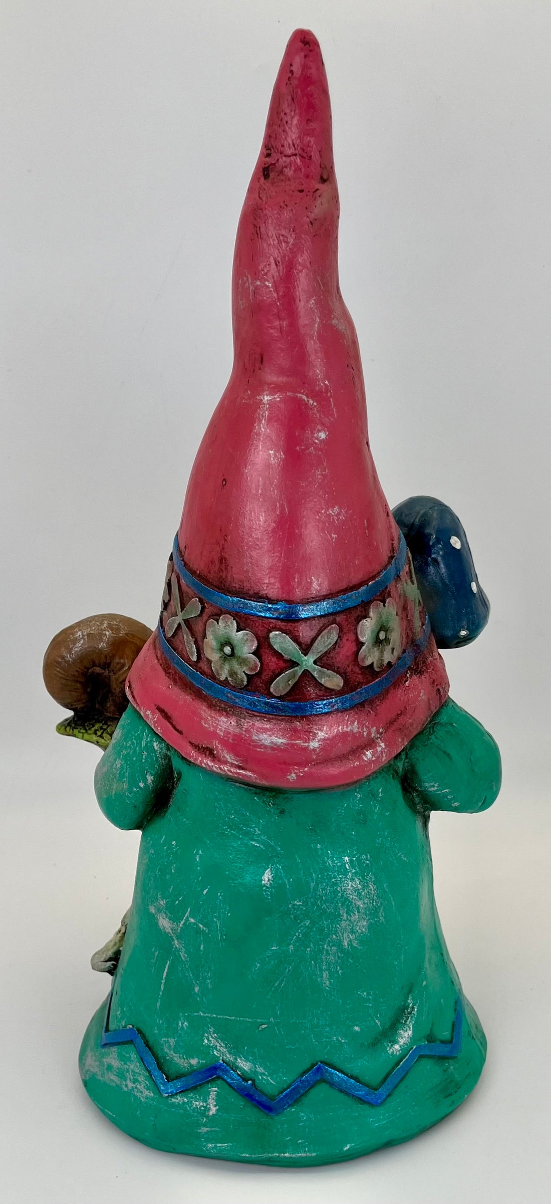 imports gnome pink hat/teal jacket