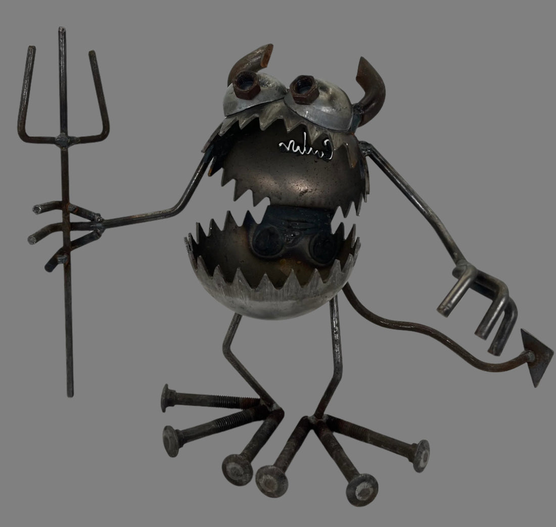 sugarpost medium dirt devil